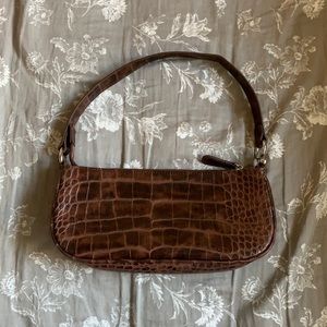 uo crocodile baguette bag
